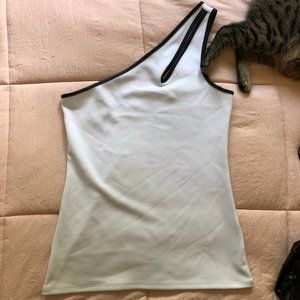 One shoulder Guess top (s)